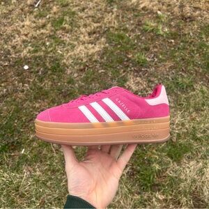 adidas Gazelle Platform Sneaker in Hot Pink and White size 7 no box